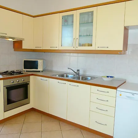 Apartment Apartment Brodarica 8 *